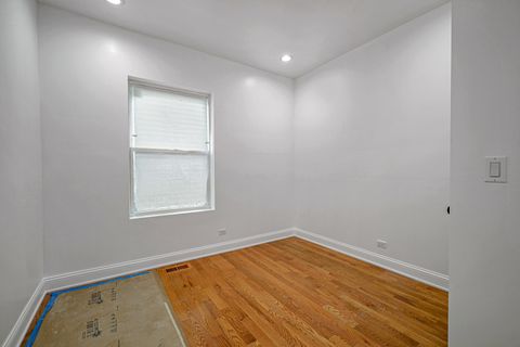 Tiny photo for 6845 S Saint Lawrence Avenue, Chicago, IL 60637 (MLS # 12525088)