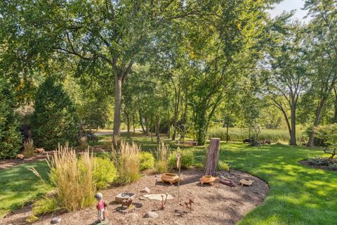 Tiny photo for 25455 W Greenview Avenue W, Antioch, IL 60002 (MLS # 12500101)