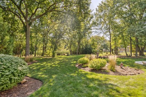 Tiny photo for 25455 W Greenview Avenue W, Antioch, IL 60002 (MLS # 12500101)