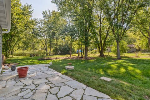 Tiny photo for 25455 W Greenview Avenue W, Antioch, IL 60002 (MLS # 12500101)