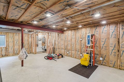 Tiny photo for 25455 W Greenview Avenue W, Antioch, IL 60002 (MLS # 12500101)