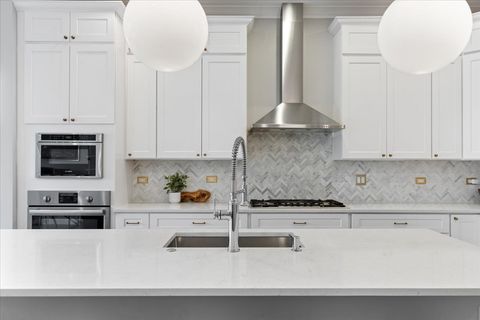 Tiny photo for 3510 W Melrose Street, Chicago, IL 60618 (MLS # 12639459)