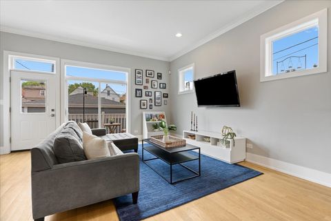 Tiny photo for 3510 W Melrose Street, Chicago, IL 60618 (MLS # 12639459)