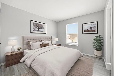 Tiny photo for 1462 Legacy Drive #315-4, DeKalb, IL 60115 (MLS # 12537881)