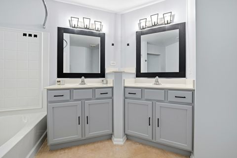 Tiny photo for 1462 Legacy Drive #315-4, DeKalb, IL 60115 (MLS # 12537881)