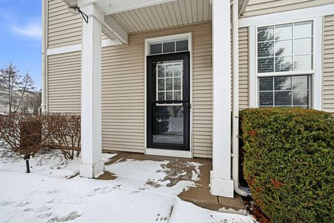 Tiny photo for 1462 Legacy Drive #315-4, DeKalb, IL 60115 (MLS # 12537881)