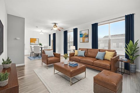 Tiny photo for 1462 Legacy Drive #315-4, DeKalb, IL 60115 (MLS # 12537881)