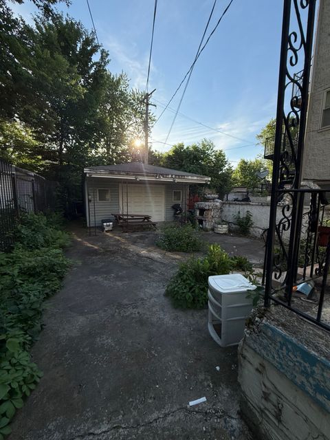 Tiny photo for 6348 S Rhodes Avenue, Chicago, IL 60637 (MLS # 12665077)