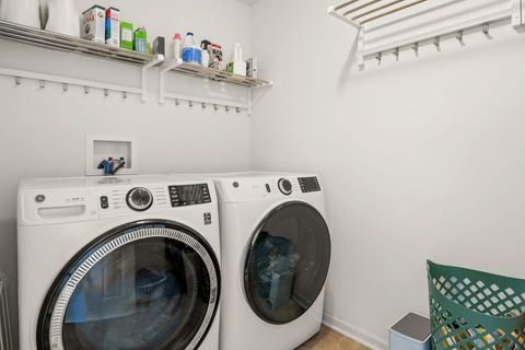 Tiny photo for 218 Middleton Court, Elgin, IL 60124 (MLS # 12553759)