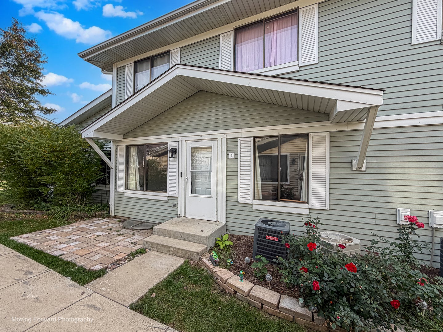 2S771 Winchester Circle E 3