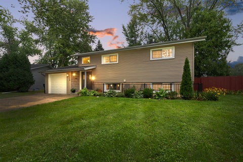 Photo of 2209 Kingston Road, Waukegan, IL 60087 (MLS # 12764096)