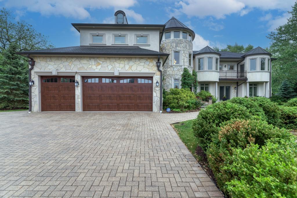 22W305 Broker Road