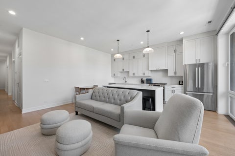 Tiny photo for 4939 N Damen Avenue #304, Chicago, IL 60625 (MLS # 12736910)