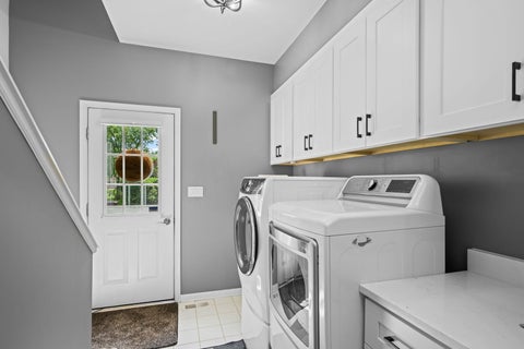 Tiny photo for 2733 N ELM Lane, Arlington Heights, IL 60004 (MLS # 12690885)