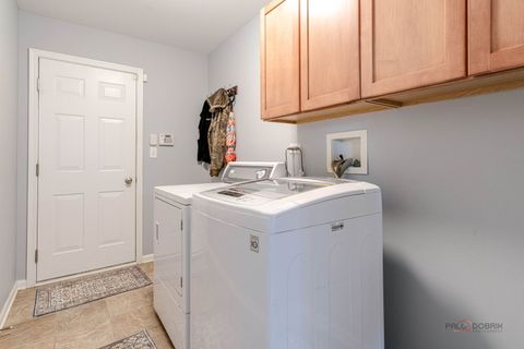 Tiny photo for 683 Niagara Drive, Volo, IL 60073 (MLS # 12466363)