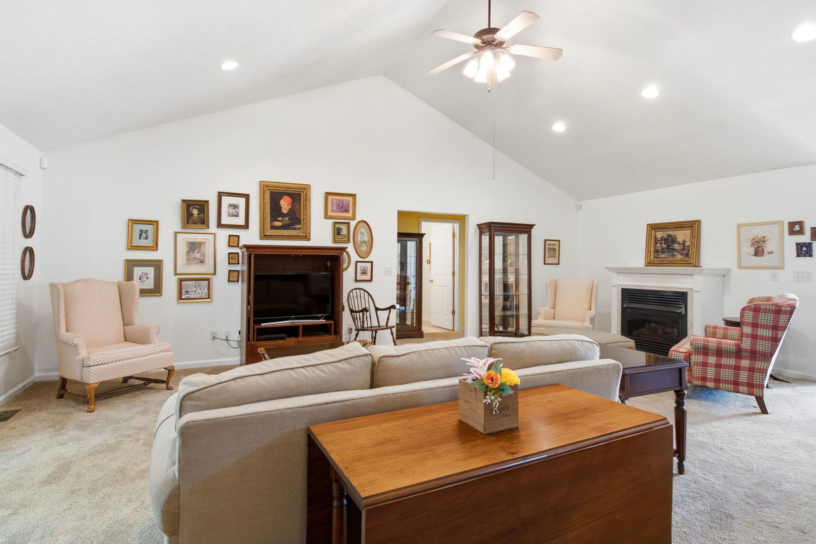 1815 Colonial Drive