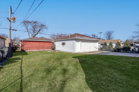 Tiny photo for Oak Lawn, IL 60453 (MLS # 12589520)