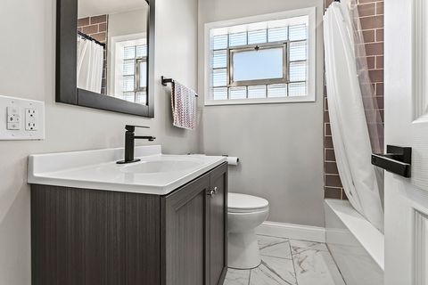 Tiny photo for Oak Lawn, IL 60453 (MLS # 12589520)