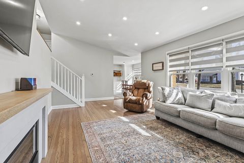 Tiny photo for Oak Lawn, IL 60453 (MLS # 12589520)