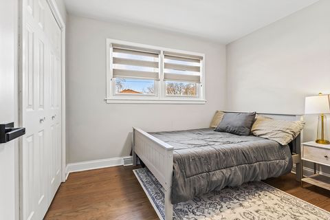 Tiny photo for Oak Lawn, IL 60453 (MLS # 12589520)