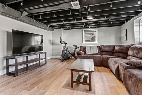 Tiny photo for Oak Lawn, IL 60453 (MLS # 12589520)