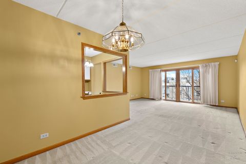 Tiny photo for 6755 N Milwaukee Avenue #303, Niles, IL 60714 (MLS # 12581386)