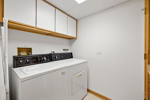 Tiny photo for 6755 N Milwaukee Avenue #303, Niles, IL 60714 (MLS # 12581386)