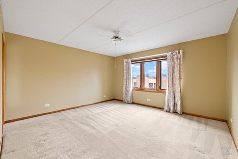 Tiny photo for 6755 N Milwaukee Avenue #303, Niles, IL 60714 (MLS # 12581386)