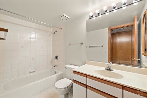 Tiny photo for 6755 N Milwaukee Avenue #303, Niles, IL 60714 (MLS # 12581386)