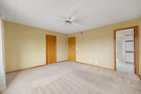 Tiny photo for 6755 N Milwaukee Avenue #303, Niles, IL 60714 (MLS # 12581386)