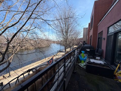 Tiny photo for 2917 N Claremont Avenue, Chicago, IL 60618 (MLS # 12629561)