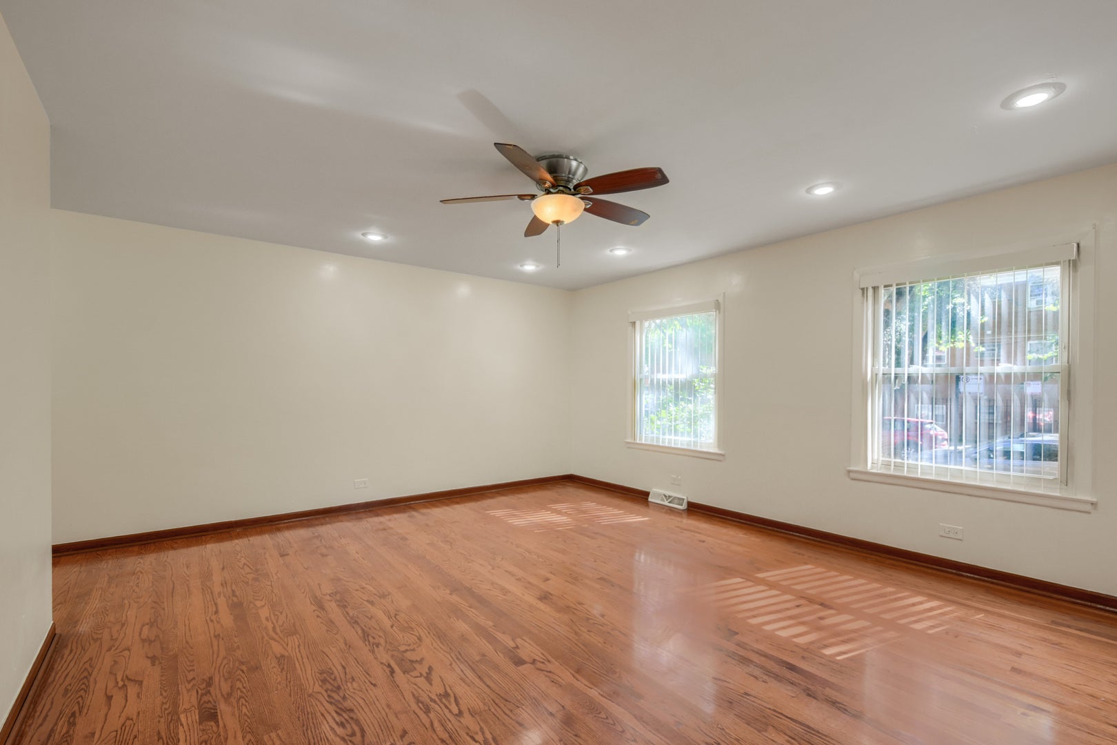 1930 W Birchwood Avenue 1
