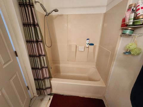 Tiny photo for 1429 Oxford Street, Carol Stream, IL 60188 (MLS # 12523331)