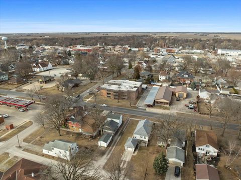 Tiny photo for 205 E Oak Street, Fairbury, IL 61739 (MLS # 12573755)