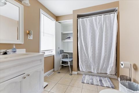 Tiny photo for 205 E Oak Street, Fairbury, IL 61739 (MLS # 12573755)