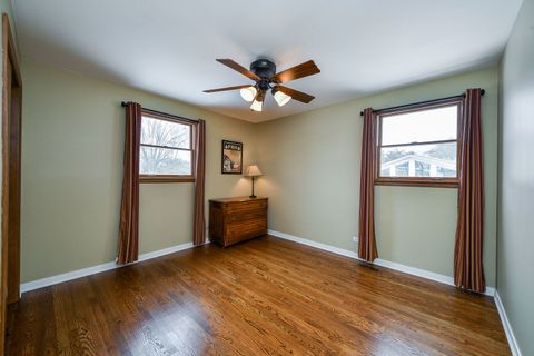 Tiny photo for 1926 Cheshire Lane, Wheaton, IL 60189 (MLS # 12575241)