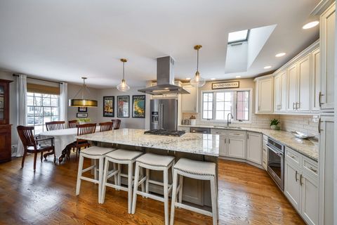 Tiny photo for 1926 Cheshire Lane, Wheaton, IL 60189 (MLS # 12575241)