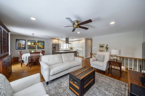 Tiny photo for 1926 Cheshire Lane, Wheaton, IL 60189 (MLS # 12575241)