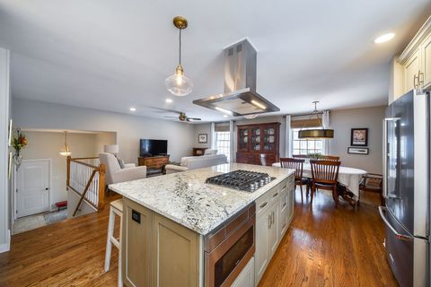 Tiny photo for 1926 Cheshire Lane, Wheaton, IL 60189 (MLS # 12575241)