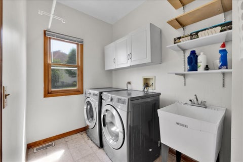 Tiny photo for 24963 Heritage Oaks Drive, Plainfield, IL 60585 (MLS # 12698621)