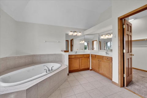 Tiny photo for 24963 Heritage Oaks Drive, Plainfield, IL 60585 (MLS # 12698621)