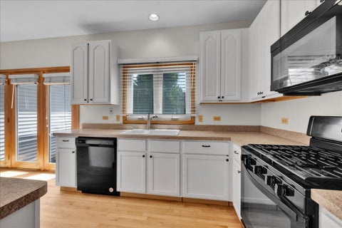 Tiny photo for 24963 Heritage Oaks Drive, Plainfield, IL 60585 (MLS # 12698621)