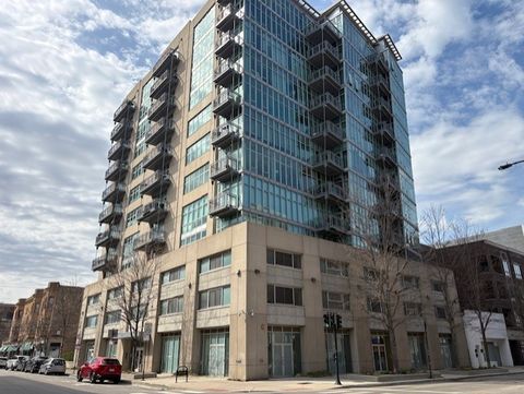 Photo of 1000 W Leland Avenue #12BC, Chicago, IL 60640 (MLS # 12622656)