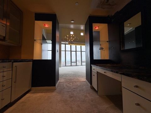 Tiny photo for 1000 W Leland Avenue #12BC, Chicago, IL 60640 (MLS # 12622656)