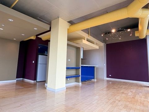 Tiny photo for 1000 W Leland Avenue #12BC, Chicago, IL 60640 (MLS # 12622656)