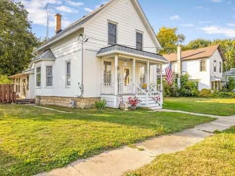 Photo of 310 N 5th Street, Capron, IL 61012 (MLS # 12487506)