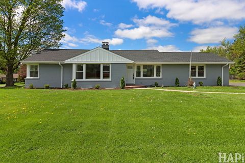 Photo of 1100 N Hicks Road, Palatine, IL 60067 (MLS # 12622904)