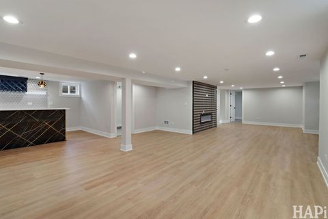 Tiny photo for 1100 N Hicks Road, Palatine, IL 60067 (MLS # 12622904)
