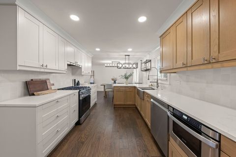 Tiny photo for 526 S SPRINGINSGUTH Road, Schaumburg, IL 60193 (MLS # 12572735)