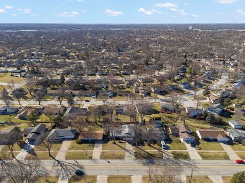 Tiny photo for 526 S SPRINGINSGUTH Road, Schaumburg, IL 60193 (MLS # 12572735)